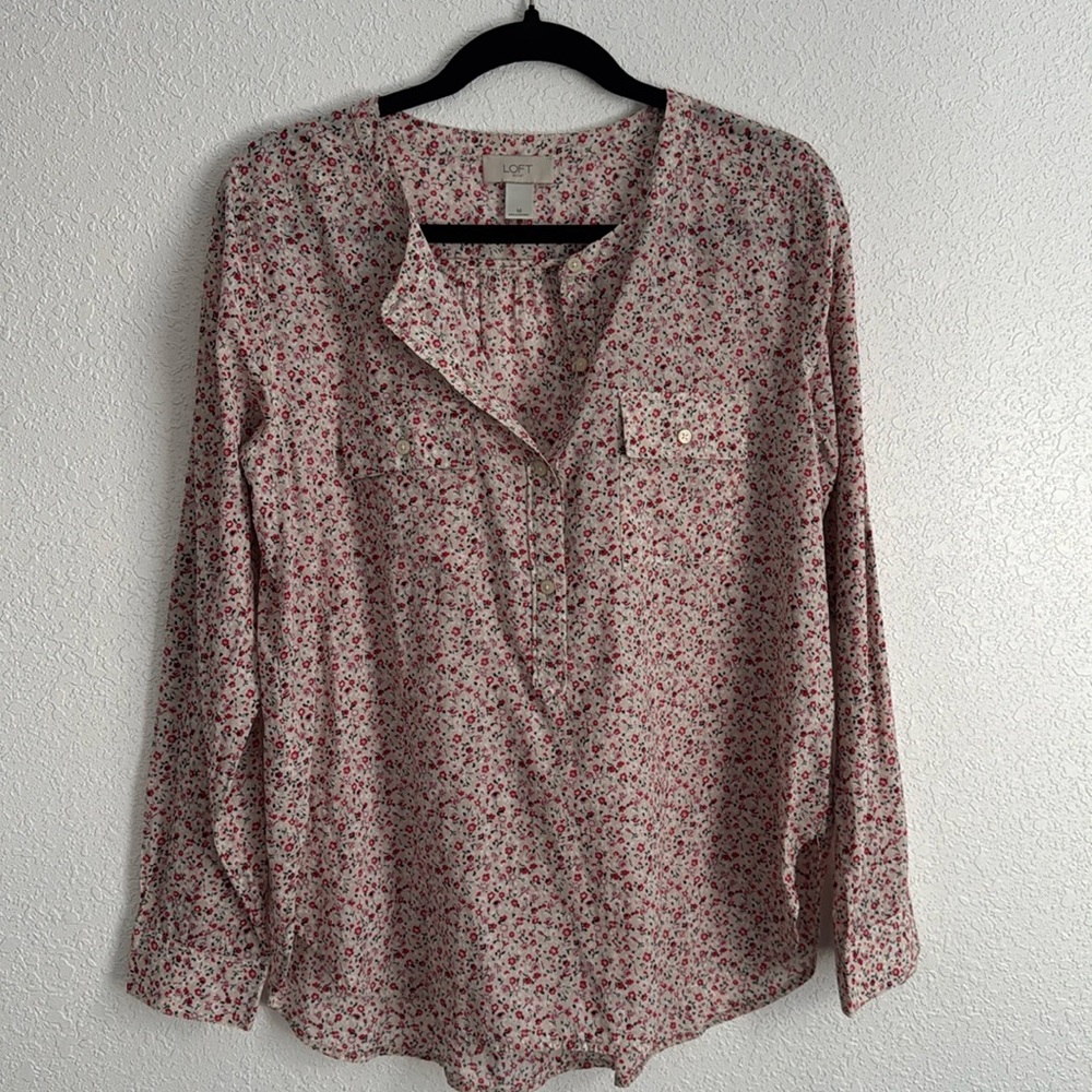 ❗️SOLD❗️LOFT Women's Floral Blouse - Red and White - Picture 1 of 5